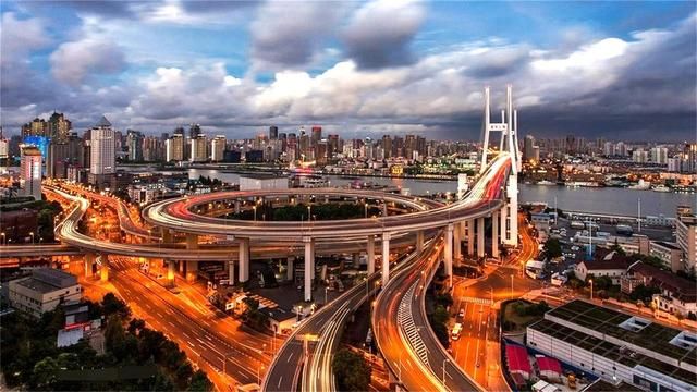 中国最美的大桥，全长846米耗资8.2亿，老外看后都满口称赞