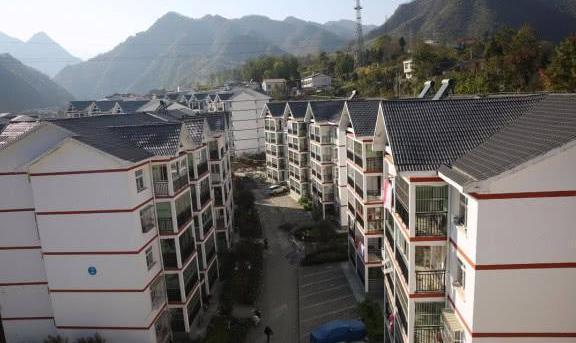 示范性农房正在建设，未来农村房子面临3大结局，农民害怕不？