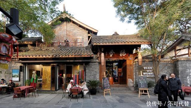 宽窄巷子遭吐槽,成都一低调古镇成“新宠”,人少景美还免费!
