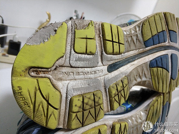 全家都爱亚瑟士 篇三:你知道走了650公里后的Nimbus是啥样吗?老爸