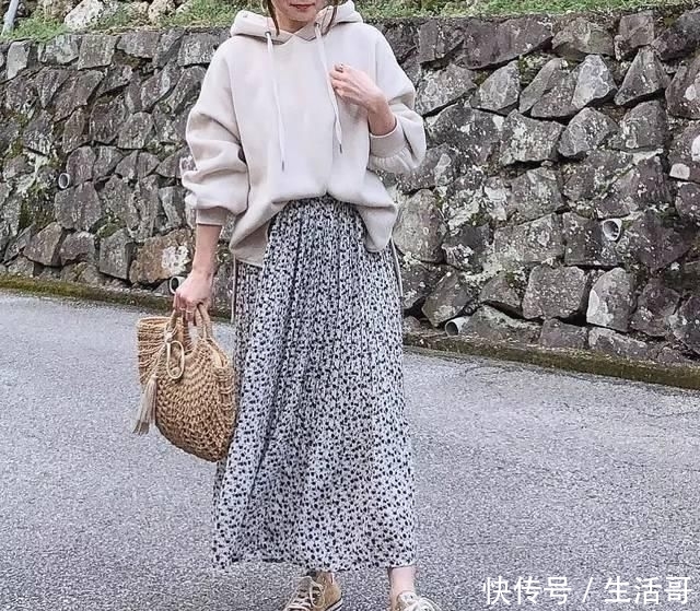 『最合适』春天穿衣搭配:?日本国漂亮小姐姐共享最合适个子矮的女生的春天穿衣搭配!