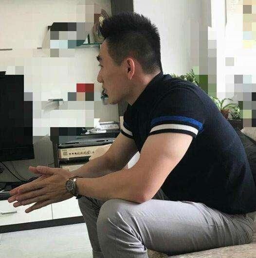  「衣帽间」张馨予老公一月赚6000, 却给她造了个“城堡”, 这衣帽间得多少钱?