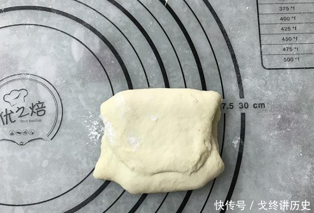  【拉丝】不用揉出手套膜，面包暄软又拉丝，操作简单，小白看一遍也能学会！
