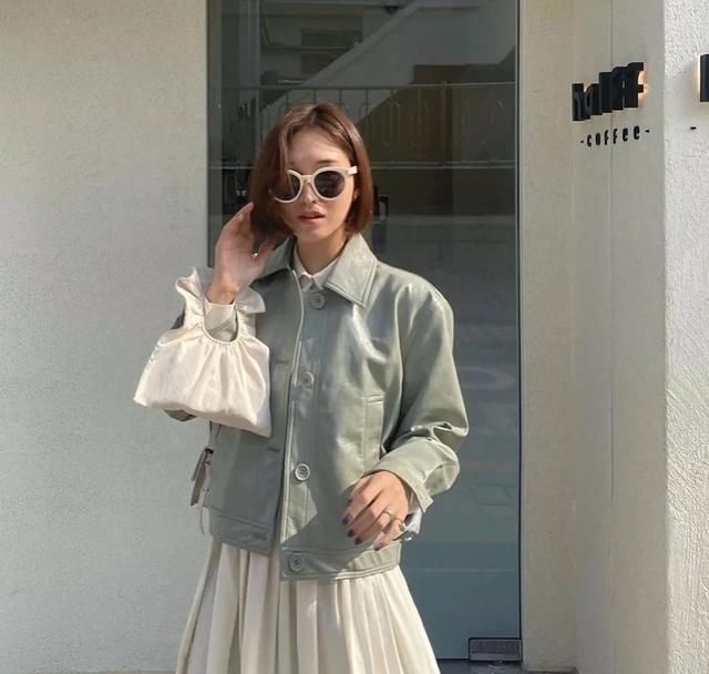  『春天』穿上这四条绝美的裙子，拥抱春天吧