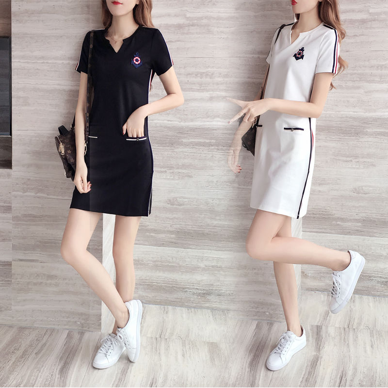 丰满的女人多穿这种衣服，前凸后翘迷死人，回头率高到爆表