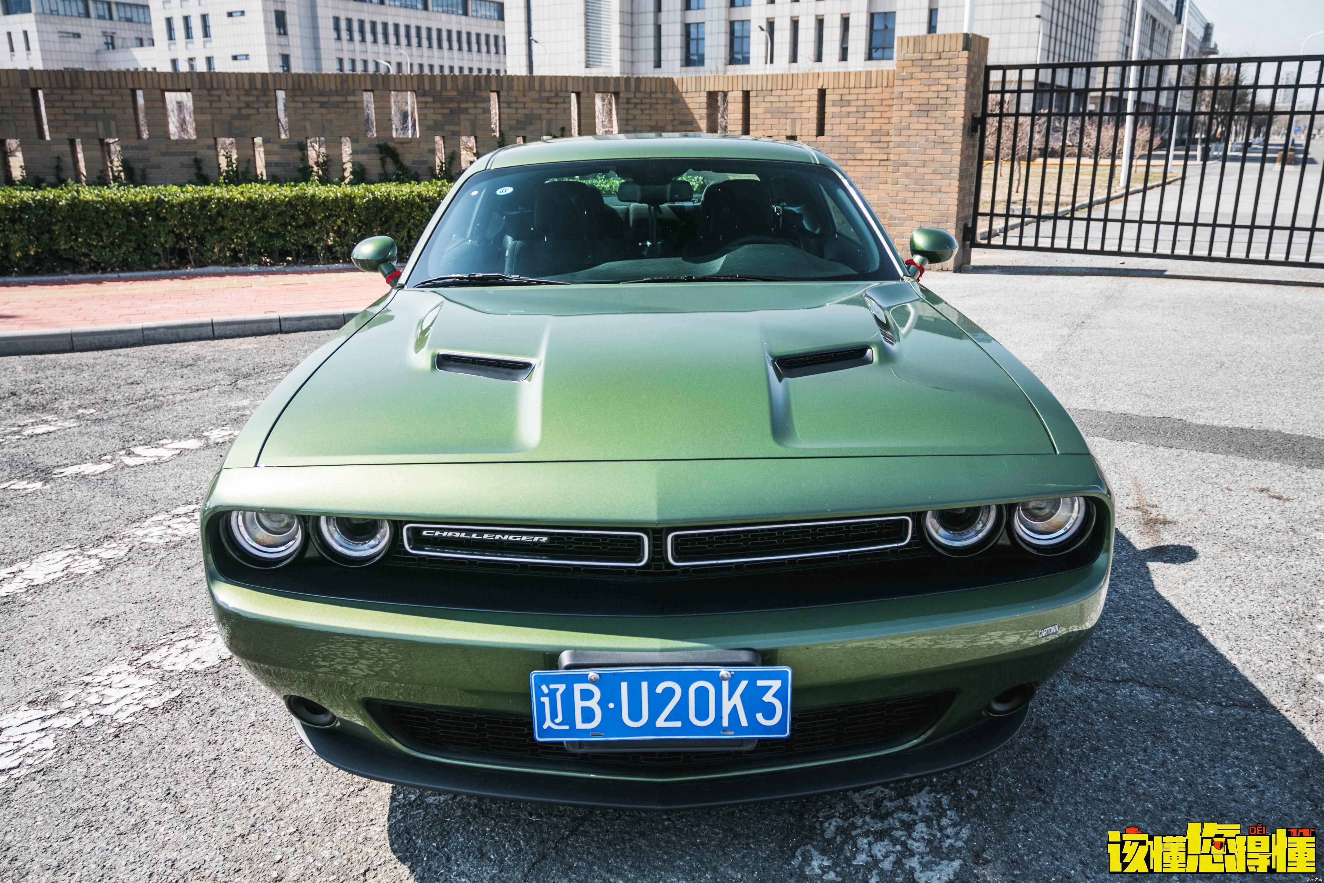 \＂i6\＂: \＂http://p6.qhimg.com/t012bb3c5bef69329c2.jpg?size=400x254\＂测评唐老大同款战车---道奇挑战者