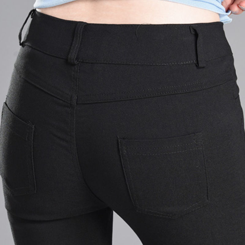 女人宁愿不打扮，也要穿打底裤!不仅身材有致而且性感迷人