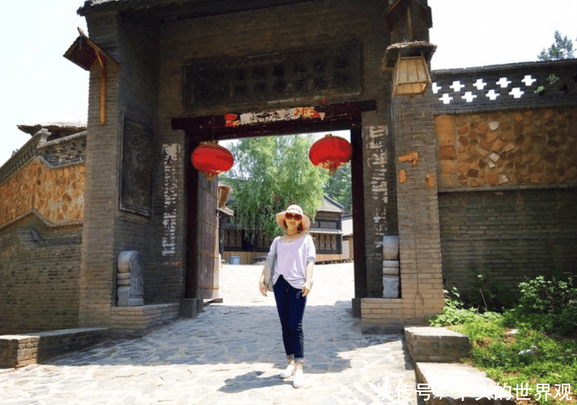 中国最“失败”景区, 因几处仿古建筑就收60门票费, 如今成空城无