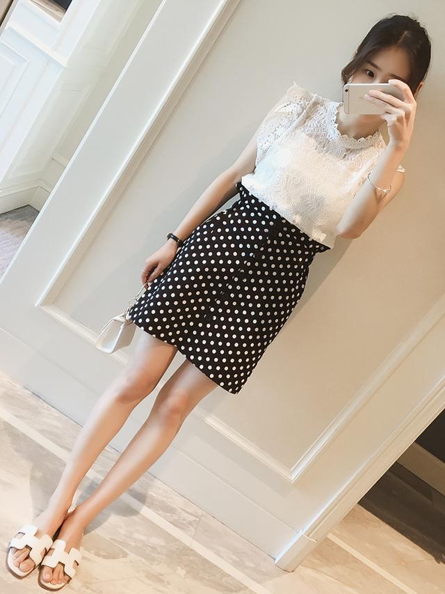 既温柔又甜美的蕾丝衫，这样穿吸睛指数爆表哦！