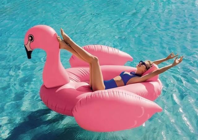 泳衣这样选，不用减肥也能在海边拍大片!