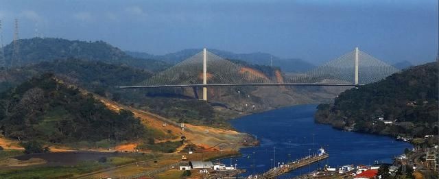  「港口」中国实际行动感动巴铁，巴铁赠港口43年使用权，可停数