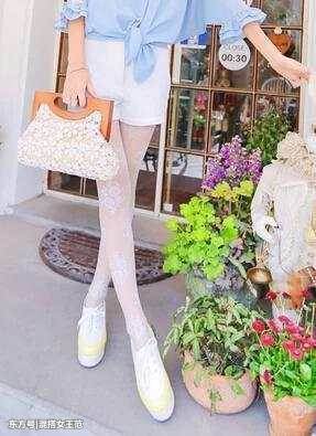 完美玉腿, 怎么可以少了丝袜的点缀