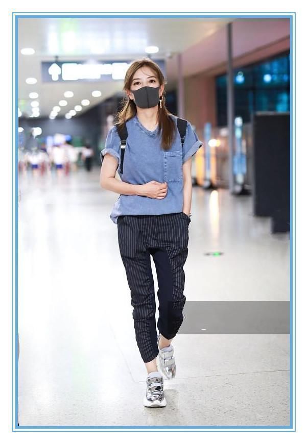 赵薇把别针戴耳环上算什么？李宇春直接别耳朵上，网友：太疯狂！