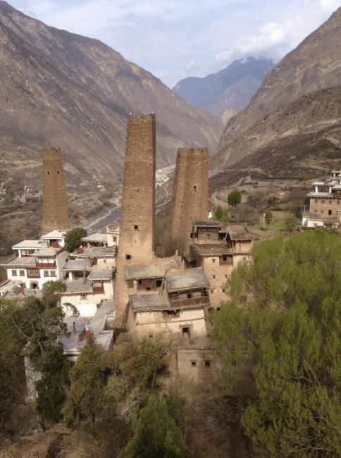 四川深山隐藏的千年豪宅: 攻不破、地震不倒、