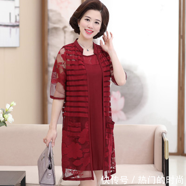 中秋节回老家，给52岁妈妈买这几款女装，穿上端庄典雅显年轻