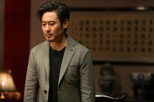 秀波被传重婚，团队辟谣只有一名原配妻子，一人两名太奇怪