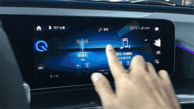  「娱乐系统」续航415km+5.2s破百！实拍奔驰首款纯电SUV
