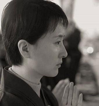  #老照片#陈晓旭这么美原来她有一个高颜值妈妈几张老照片看尽她简短一生