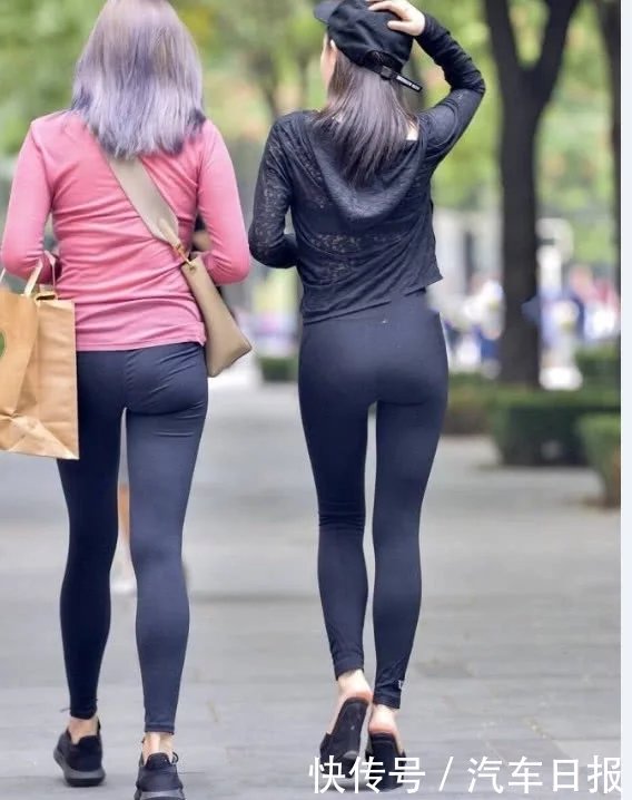 街头那些气质小姐姐紧身打底裤很魔性，网友；这也太紧了吧！