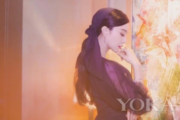 夏日不做蓬头乱发的猪猪女孩 范冰冰的发带轻松拯救你