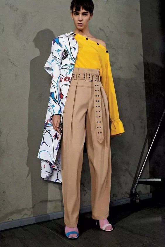 吊打阔腿裤,秒杀牛仔裤,这条裤子才是今秋最火!!!