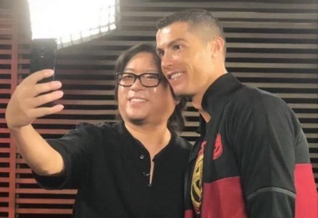 一个问题让C罗叫停录制，高晓松微博正面回应，究竟是谁的错?