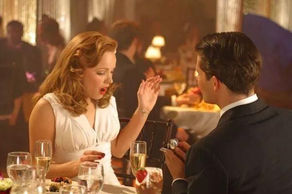 这次我们不谈情说爱,一起来聊聊那些爱情电影中被忽略的时髦搭配