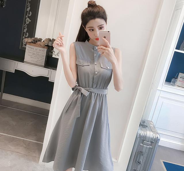 “冷淡风”连衣裙太美, 太美了! 穿上身年轻了10岁, 美到咋舌