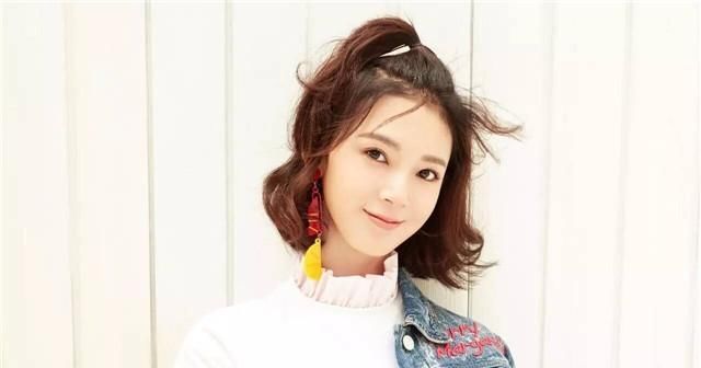  女生■“丸子头”已经“过时”!现流行的是“苹果头”,8成女生都适合