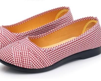 八款时髦秋鞋，特适合6070女人，中秋送妈妈，穿上脚减龄几岁