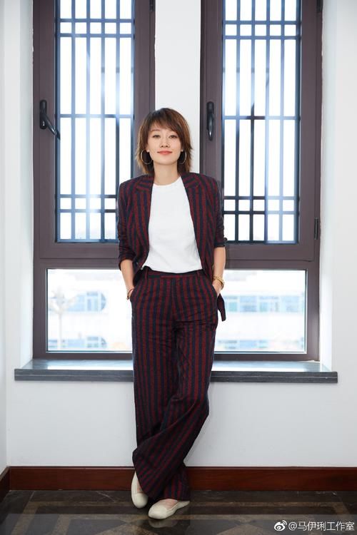  「奔四」马伊琍剪掉十年短发是对的，年轻貌美，非常适合奔三奔四女性