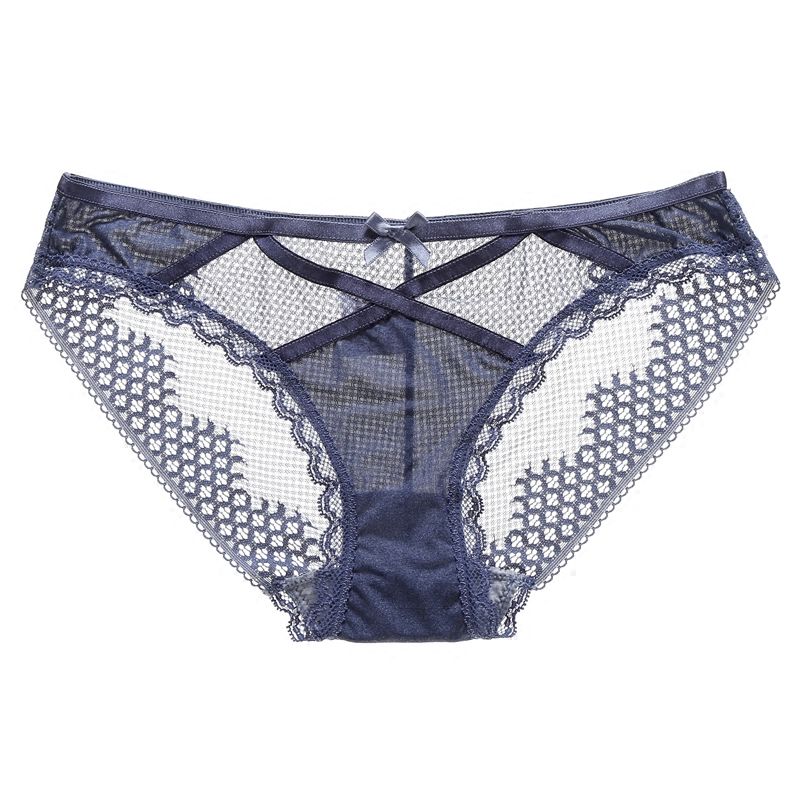 这8款洋气的蕾丝三角裤，告别夏季闷热显时尚，一件就搞定