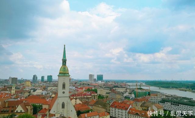 世界上城堡数量最多的国家之一，被称为欧洲的心脏