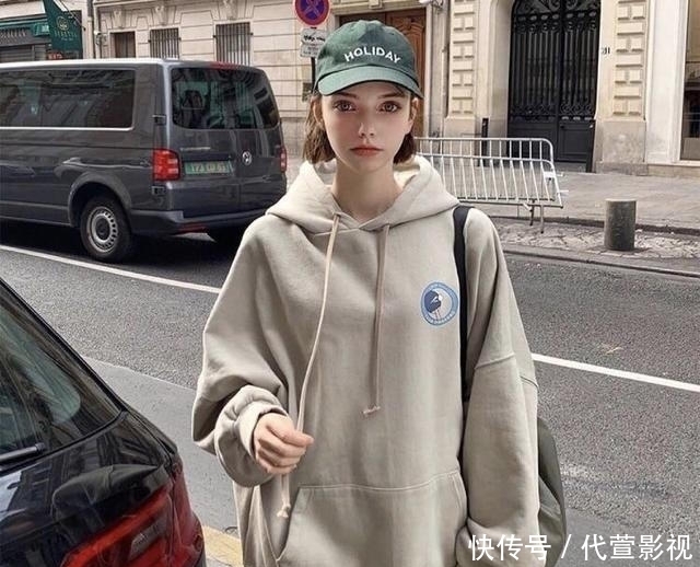  『实用』气温转暖怎样的卫衣好看实用卫衣穿搭，你想要的样子我都有