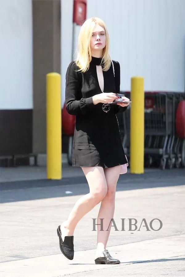 好看| 连衣裙+凉拖这组绝配CP，上班约会谁穿谁美!