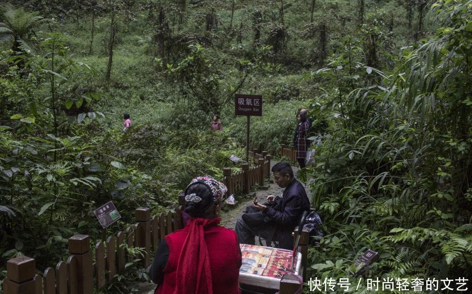 世界第一长寿村,房价1万多1平方米,1瓶矿泉水80块