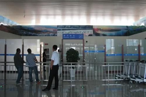  #中国#中国“最孤独”的机场，每天仅走一趟航班，乘客却依然很