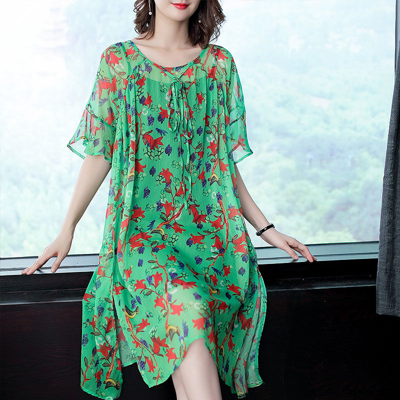 这款新裙子美得令人惊叹，而且又不贵，适合60后女人穿，真美嫩