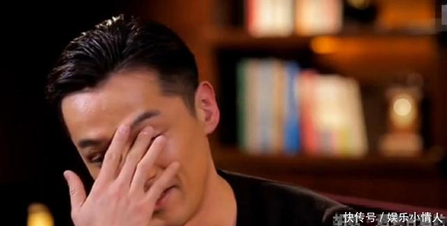 坑爹明星经纪人胡歌遭冒签协议，赵丽颖被泼黑水，她被骗财骗色