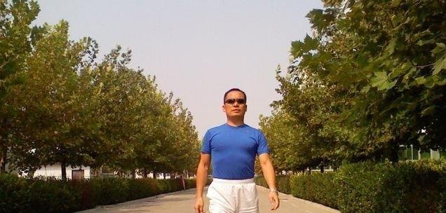 戏精附体！徐勇凌称受威胁晒假快递被大芝麻拆穿，忙尴尬删除动态