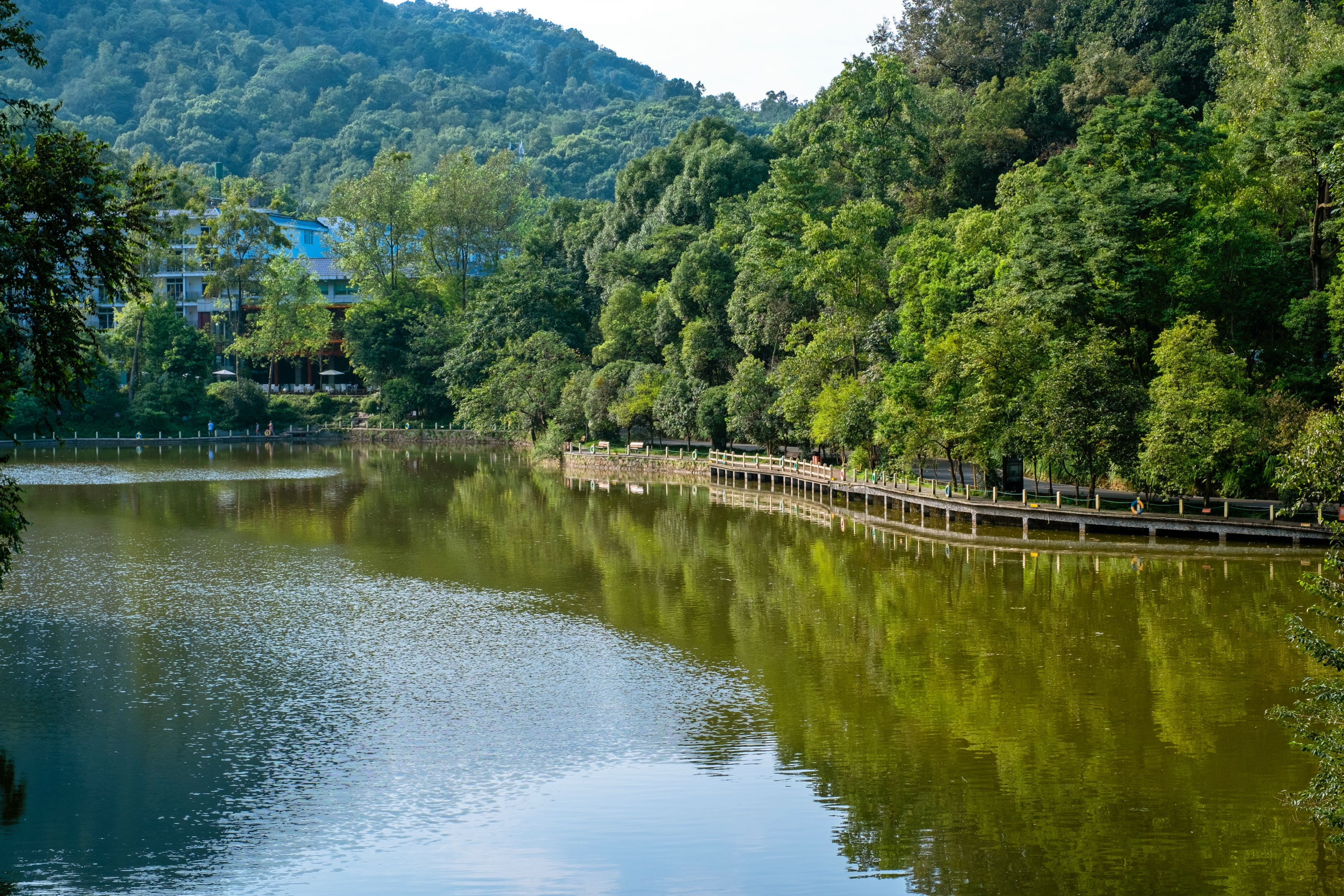 成都出发，周末打卡峨眉山温泉。