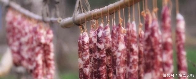  「腊月」农村老人常说：“腊月忌尾，正月忌头”，说的事什么意