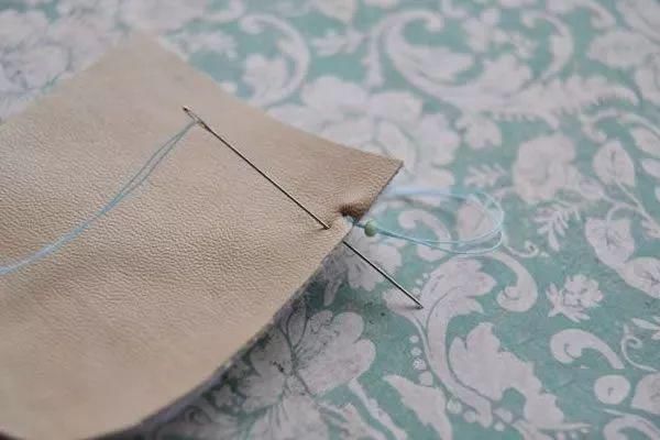 锁边珠绣的手工制作教程，让整体衣服更加时尚高贵，收藏起来