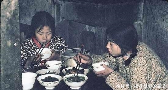  「老照片」罕见老照片：看看上世纪70年代的中国什么样子，充满