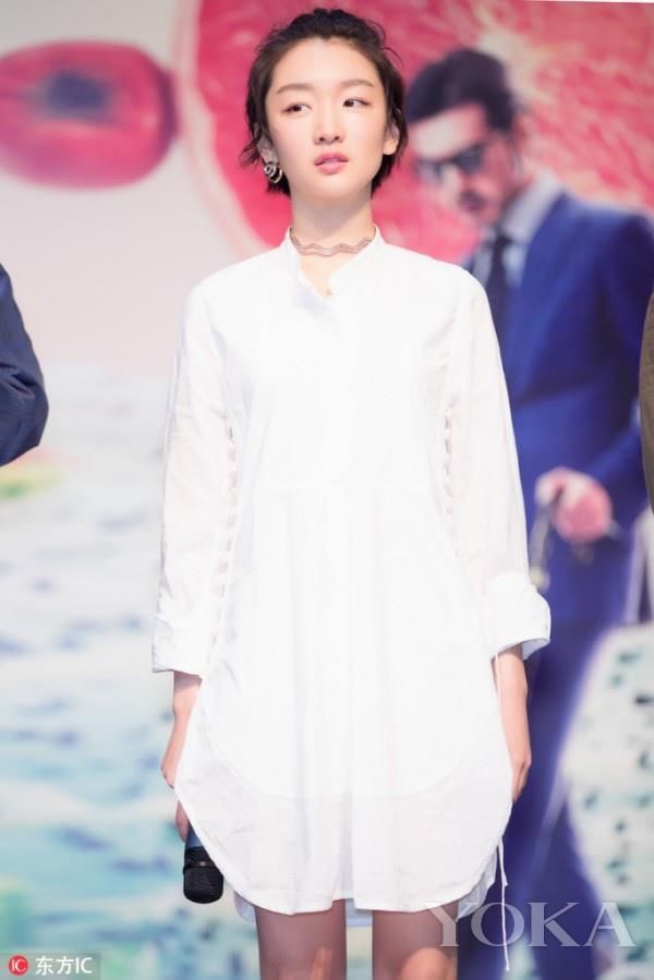 气质女神藤堂静最爱的穿搭|走进白色风暴中心