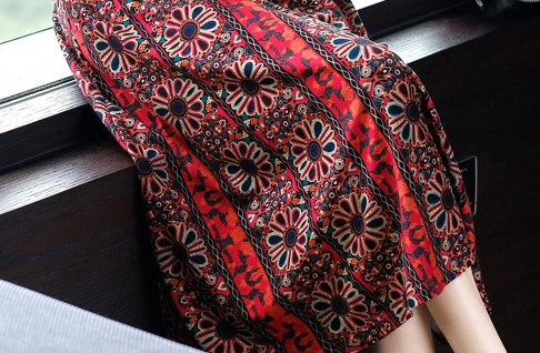 我承认:这款秋裙是贵了点，但令人一见难忘，特别是60后穿