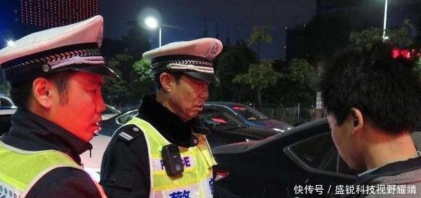 交警通知从明年开始，你的驾照已不是从前的驾照了！望互相转告