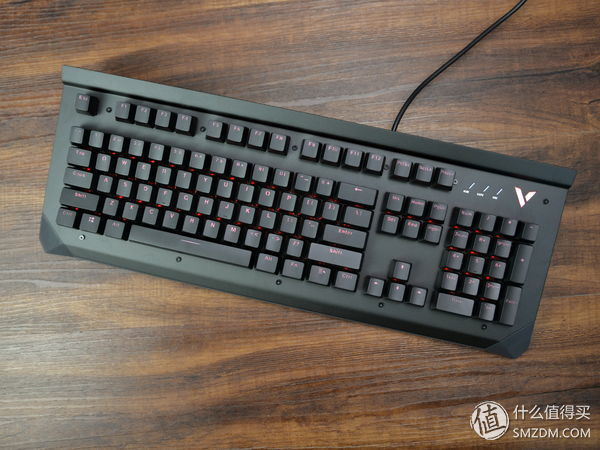键盘脏了怎么办?拿去冲冲水!RAPOO 雷柏 V750防水背光机械键盘体验
