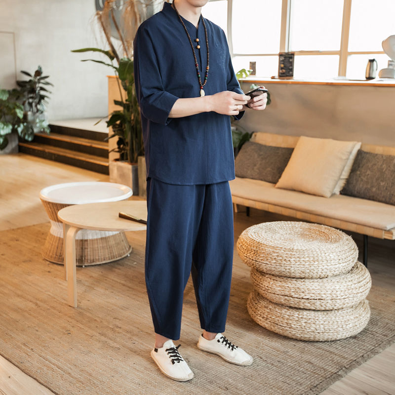 男人上衣要不要塞裤腰?许多人都做错了，看下面男人是如何穿的