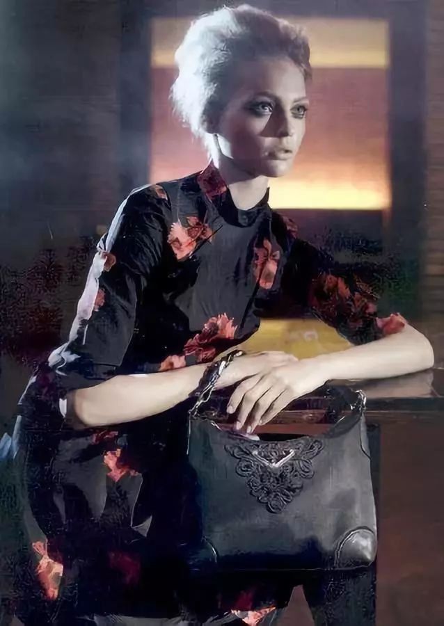 买手袋就像投资，BAZAAR推荐你几个稳赚不赔的最新款!